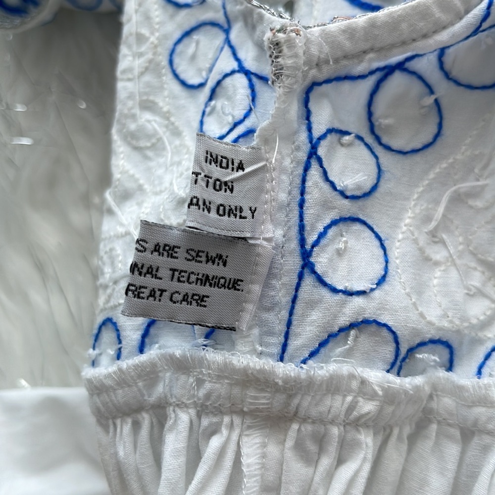 Juliet Dunn London Embroidered Embelished Poncho Shirt Dress in White/Bl… - Picture 14 of 16